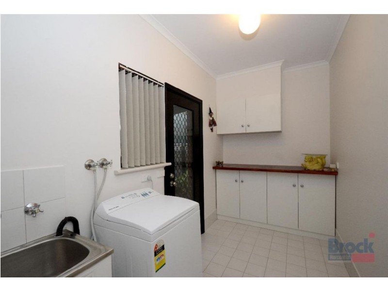 27 Pinnacle Crescent, Flagstaff Hill SA 5159