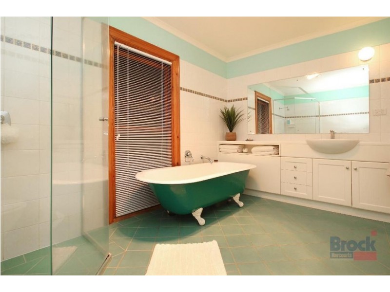 218 Coromandel Parade, Coromandel Valley SA 5051