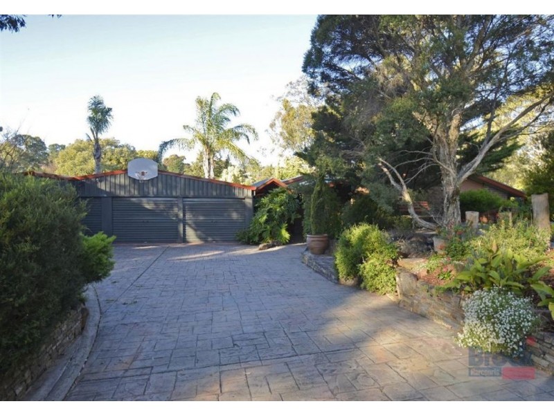 22 Crossing Road, Aberfoyle Park SA 5159