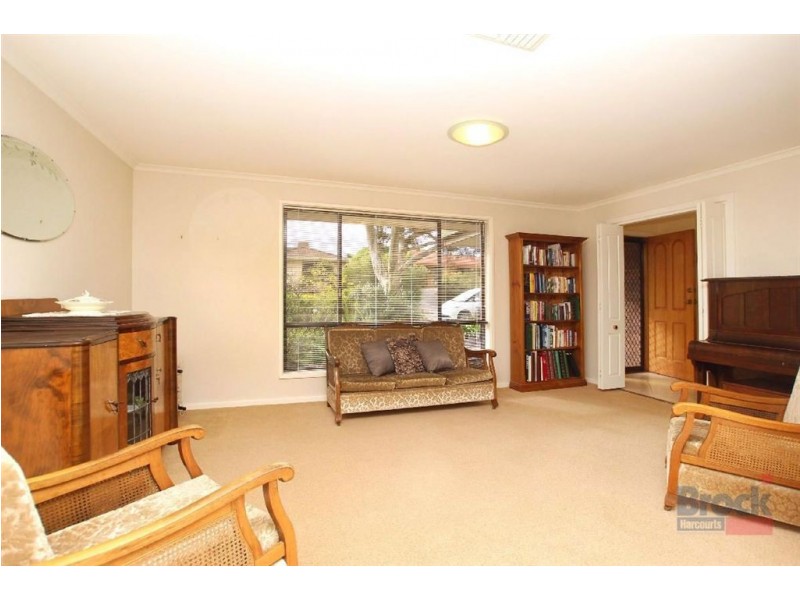 9 Sandler Grove, Aberfoyle Park SA 5159