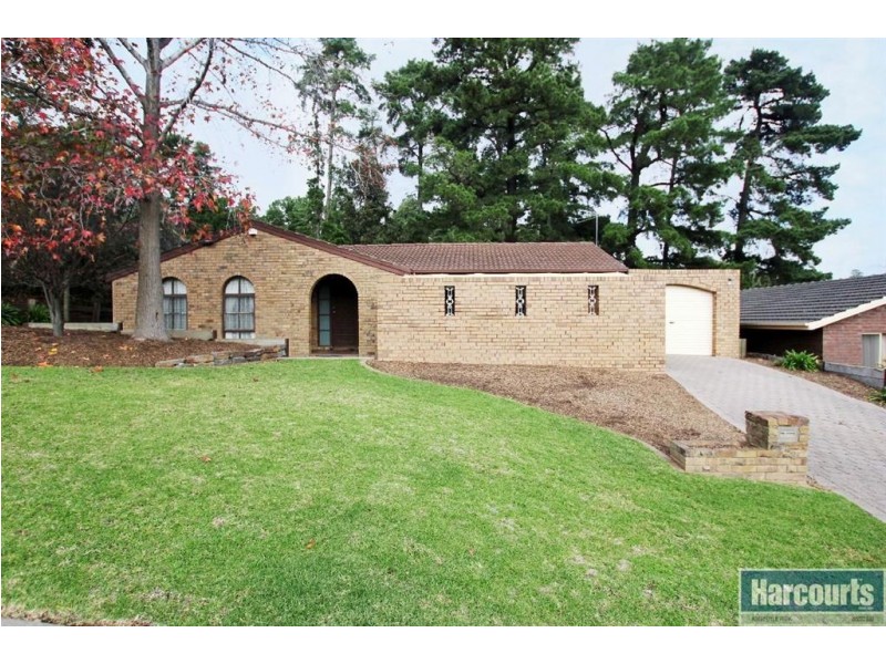 22 Tania Drive, Aberfoyle Park SA 5159