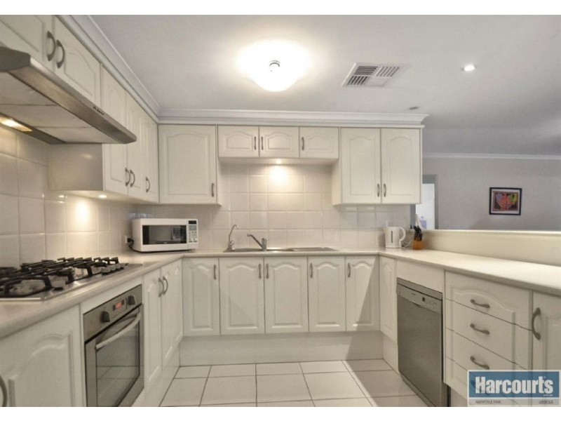 2 Aquamarine Avenue, Aldinga Beach SA 5173