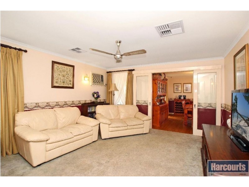 48 Warsaw Crescent, Hackham West SA 5163