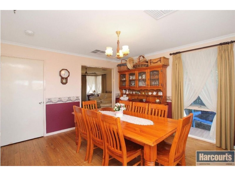 48 Warsaw Crescent, Hackham West SA 5163