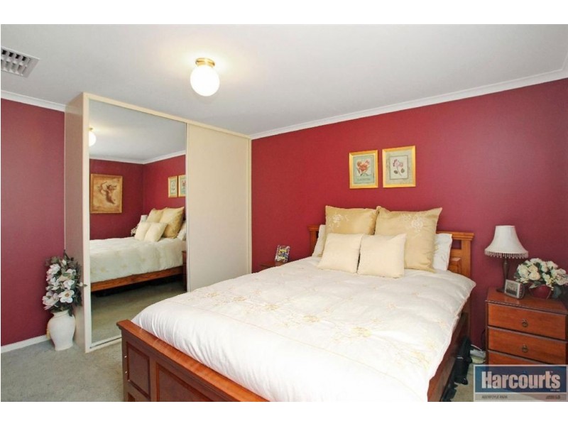48 Warsaw Crescent, Hackham West SA 5163