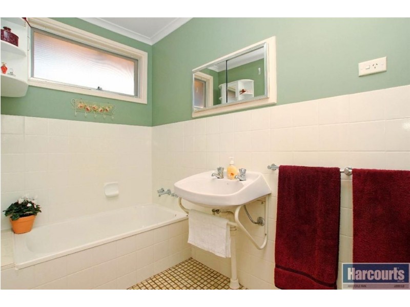 48 Warsaw Crescent, Hackham West SA 5163