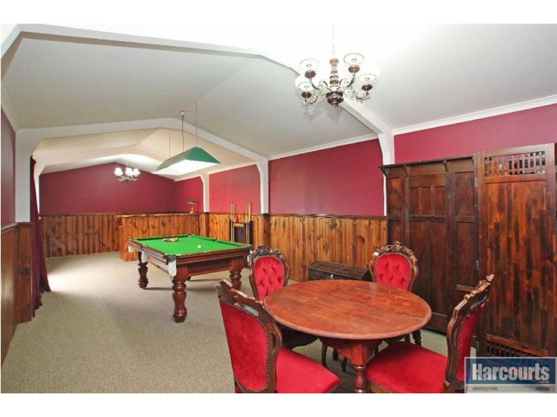 48 Warsaw Crescent, Hackham West SA 5163