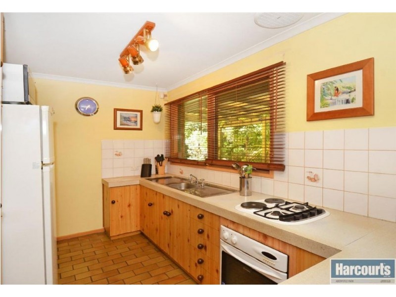 4 Veronica Street, Aberfoyle Park SA 5159