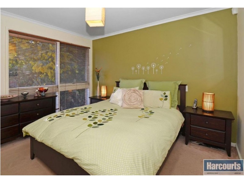 4 Veronica Street, Aberfoyle Park SA 5159