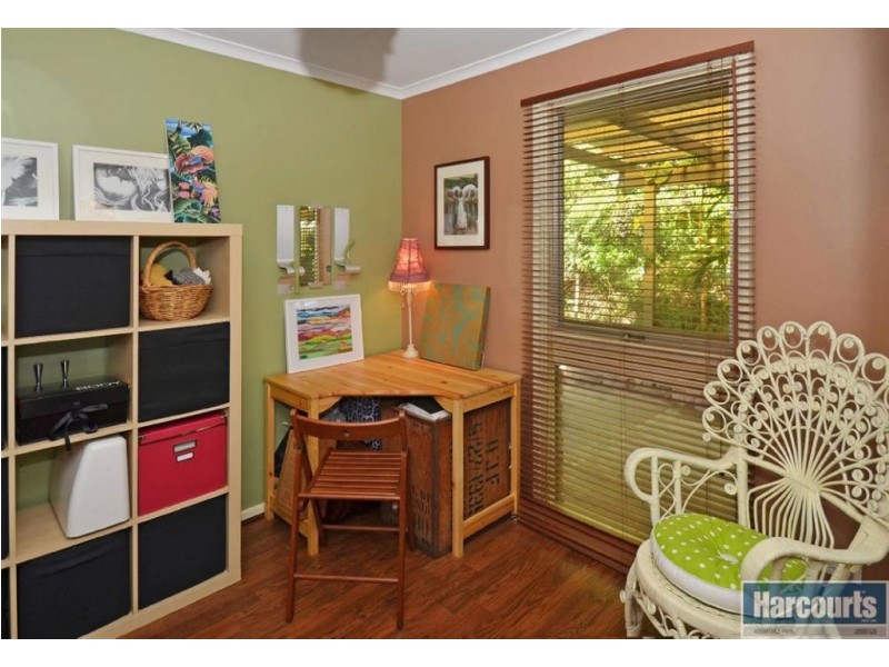 4 Veronica Street, Aberfoyle Park SA 5159