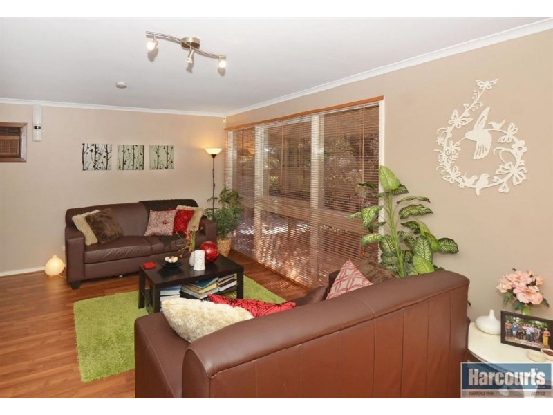 4 Veronica Street, Aberfoyle Park SA 5159