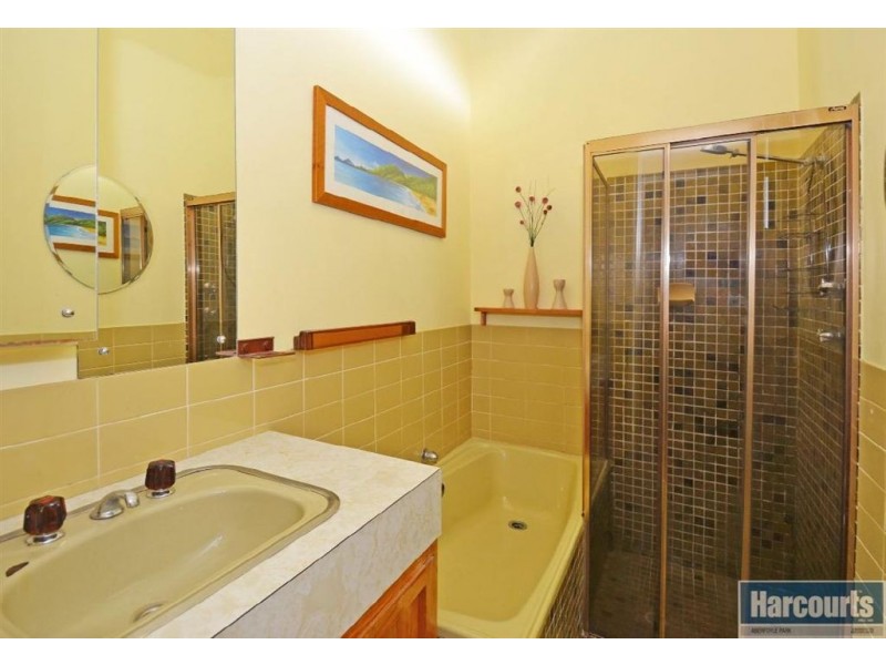 4 Veronica Street, Aberfoyle Park SA 5159