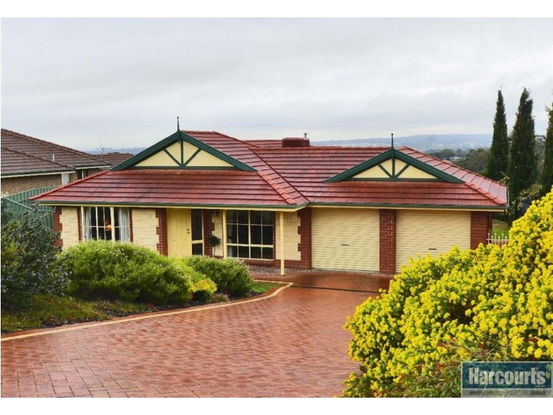 19 Gleneagles Road, Aberfoyle Park SA 5159