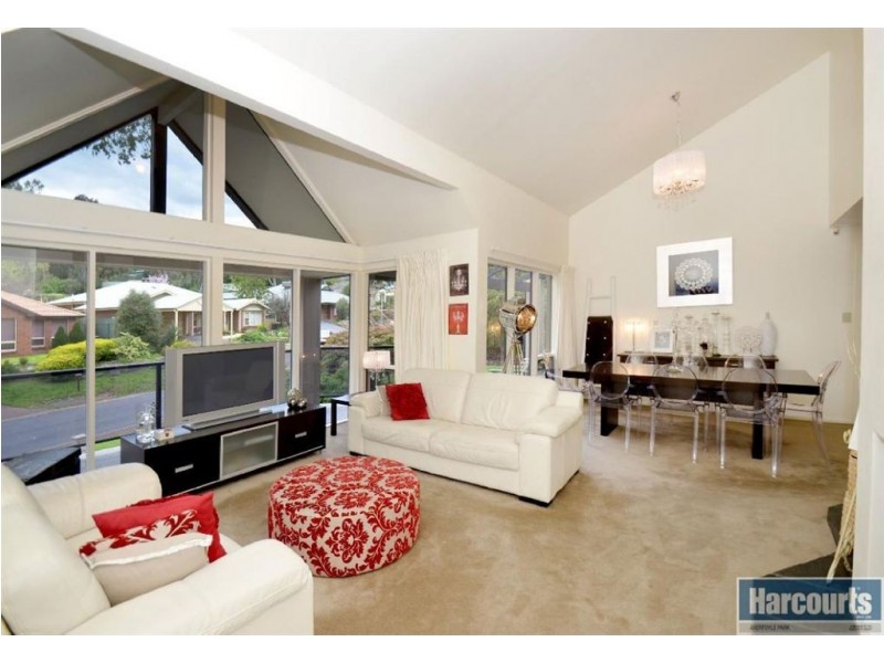 12 Heatherwood Drive, Aberfoyle Park SA 5159