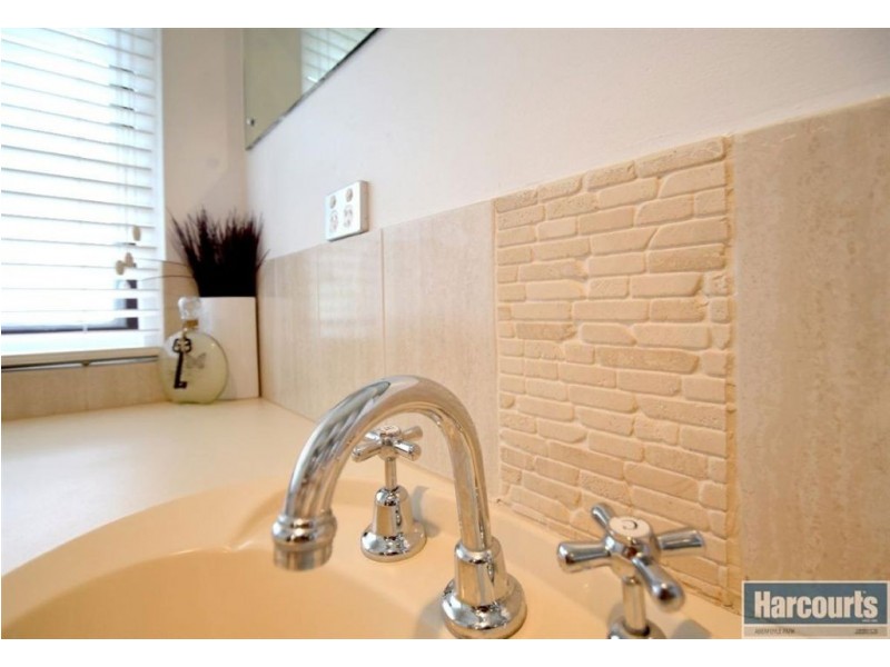 12 Heatherwood Drive, Aberfoyle Park SA 5159