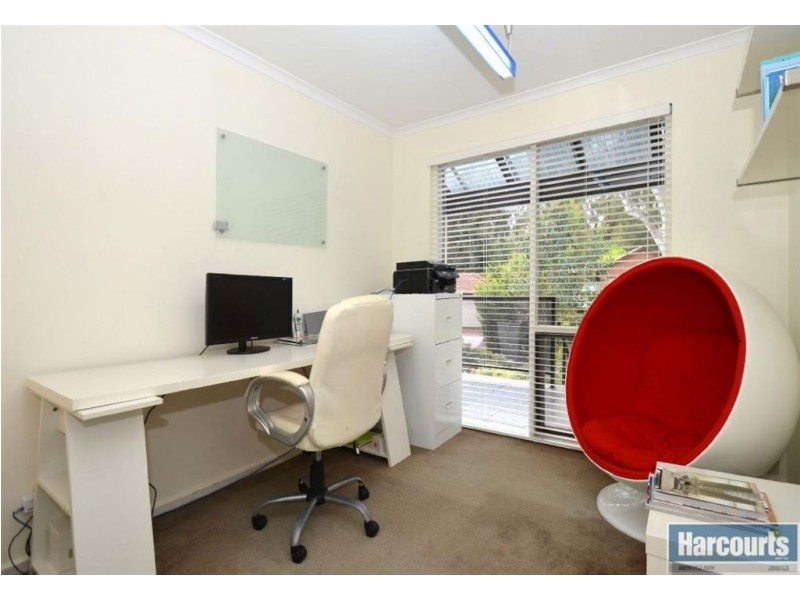 12 Heatherwood Drive, Aberfoyle Park SA 5159