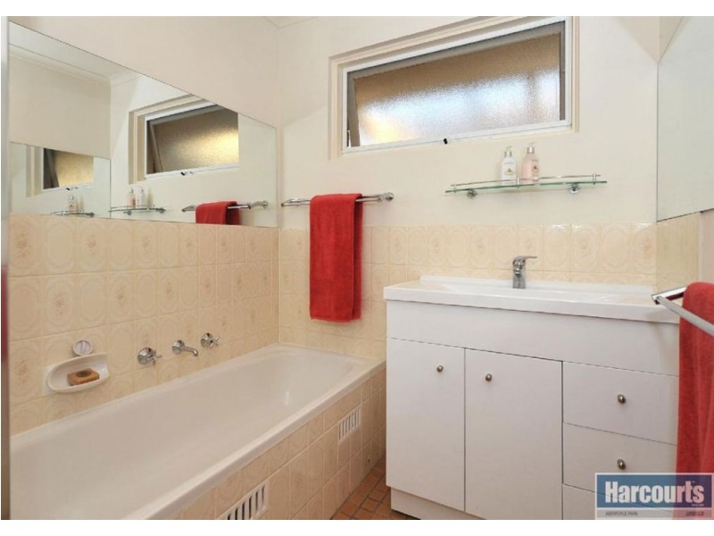 13 Abraxas Court, Aberfoyle Park SA 5159