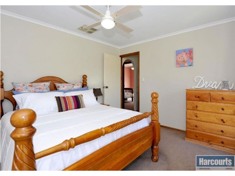 4 Hazelwood Court, Morphett Vale SA 5162