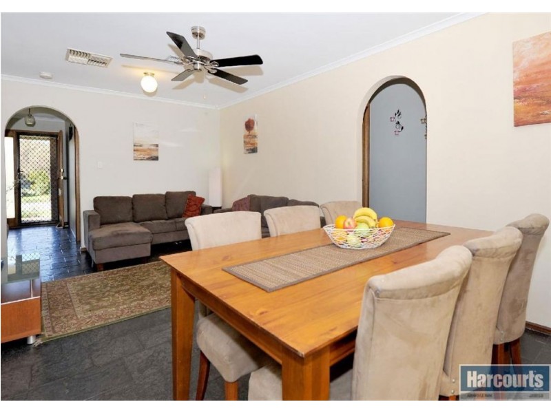 4 Hazelwood Court, Morphett Vale SA 5162