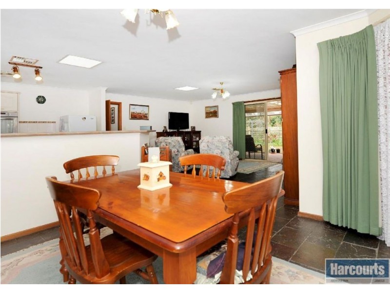 9 Riddoch Crescent, Woodcroft SA 5162