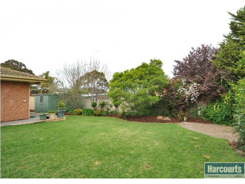 50 Oakridge Road, Aberfoyle Park SA 5159