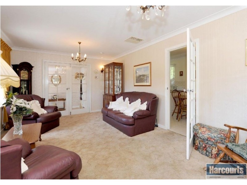 62 Glenloth Drive, Happy Valley SA 5159