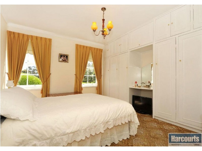 62 Glenloth Drive, Happy Valley SA 5159