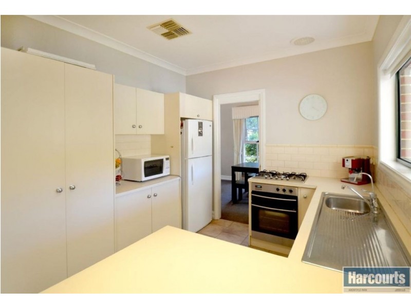 37 Dunalbyn Drive, Aberfoyle Park SA 5159