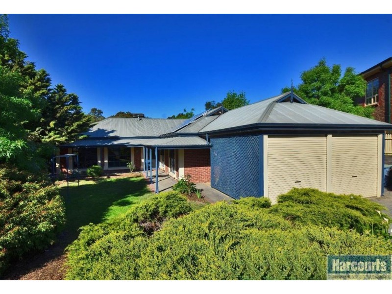 37 Dunalbyn Drive, Aberfoyle Park SA 5159