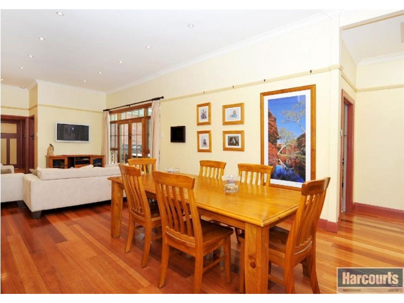 7 Light Road, Coromandel Valley SA 5051