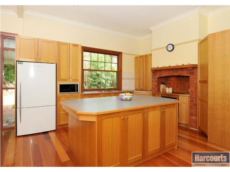 7 Light Road, Coromandel Valley SA 5051