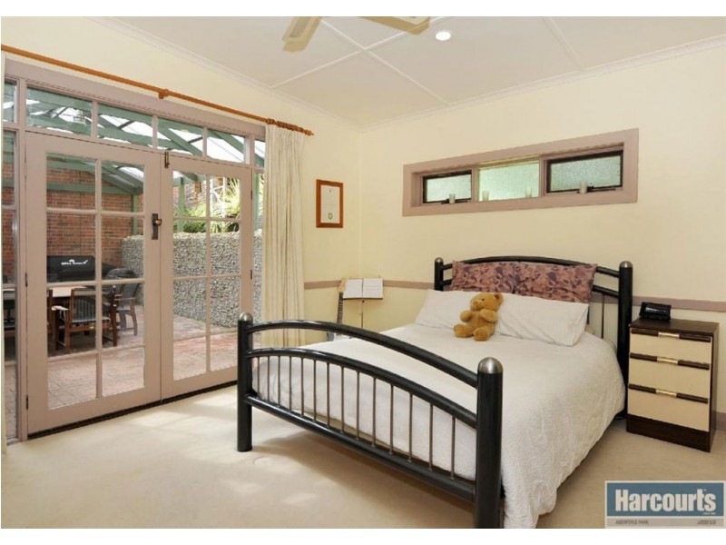 7 Light Road, Coromandel Valley SA 5051