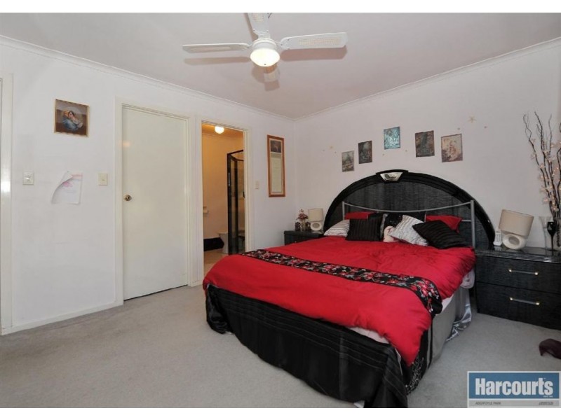 23 Dorrien Avenue, Woodcroft SA 5162