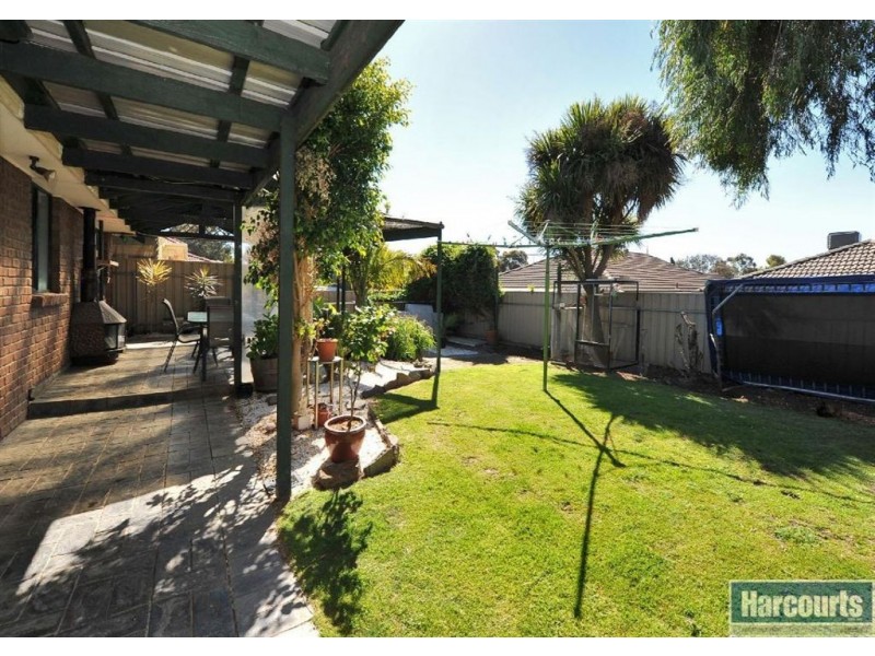 23 Dorrien Avenue, Woodcroft SA 5162