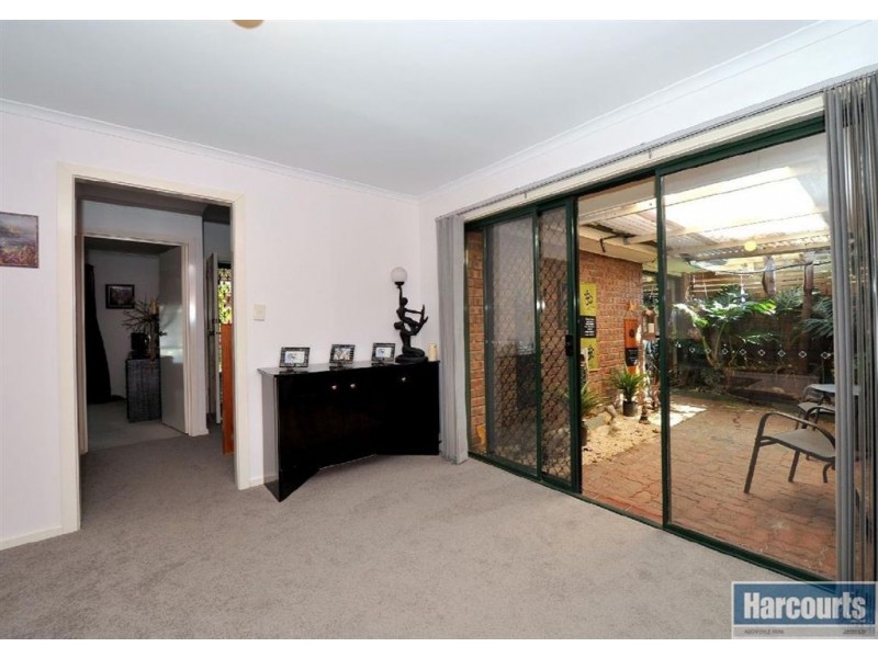 23 Dorrien Avenue, Woodcroft SA 5162