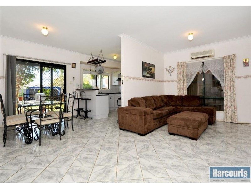 23 Dorrien Avenue, Woodcroft SA 5162