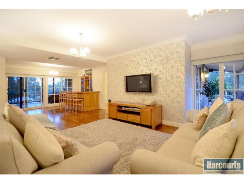 6 Eagle Court, Flagstaff Hill SA 5159