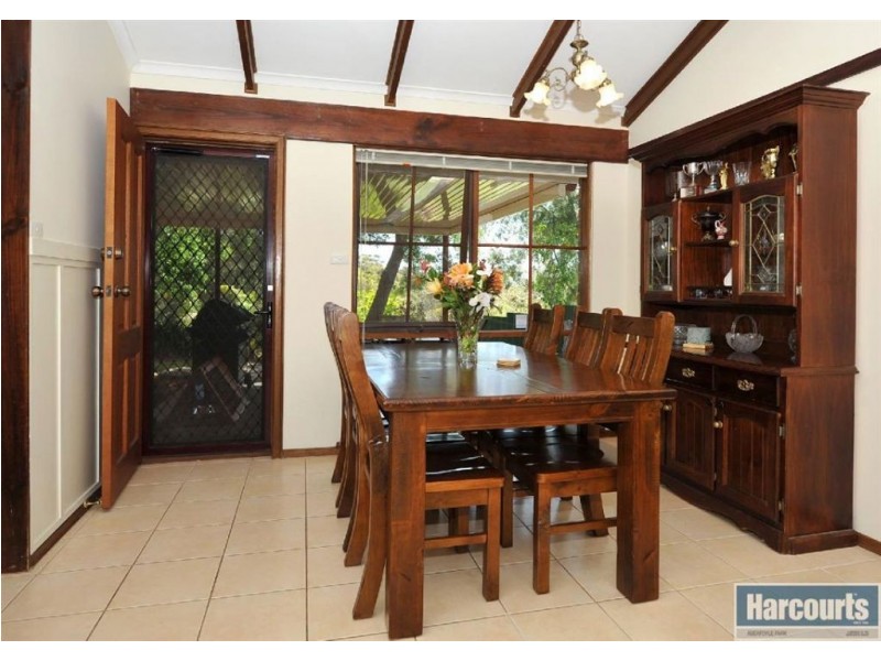 217 Black Road, Flagstaff Hill SA 5159