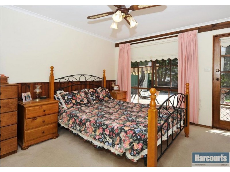 217 Black Road, Flagstaff Hill SA 5159