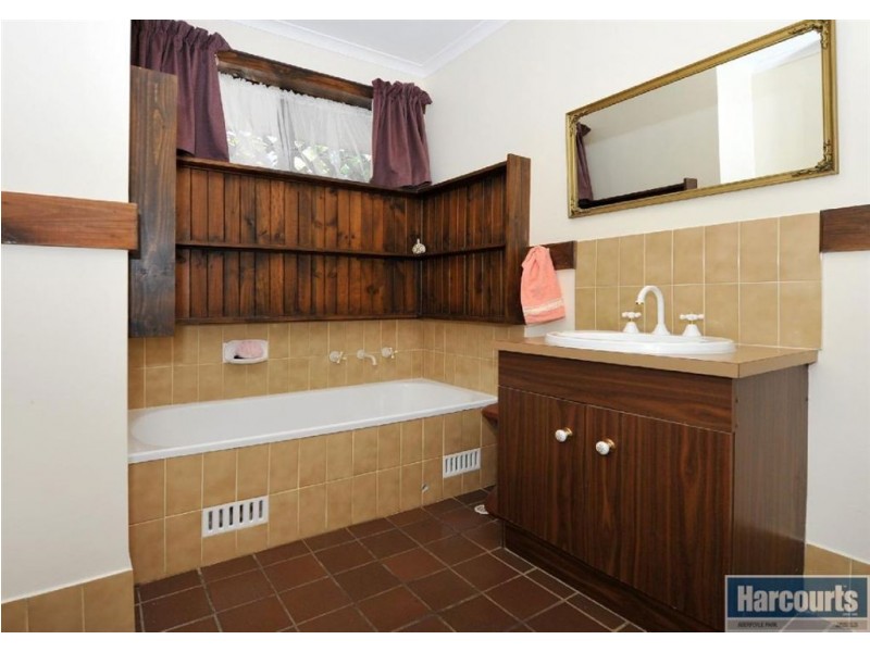 217 Black Road, Flagstaff Hill SA 5159