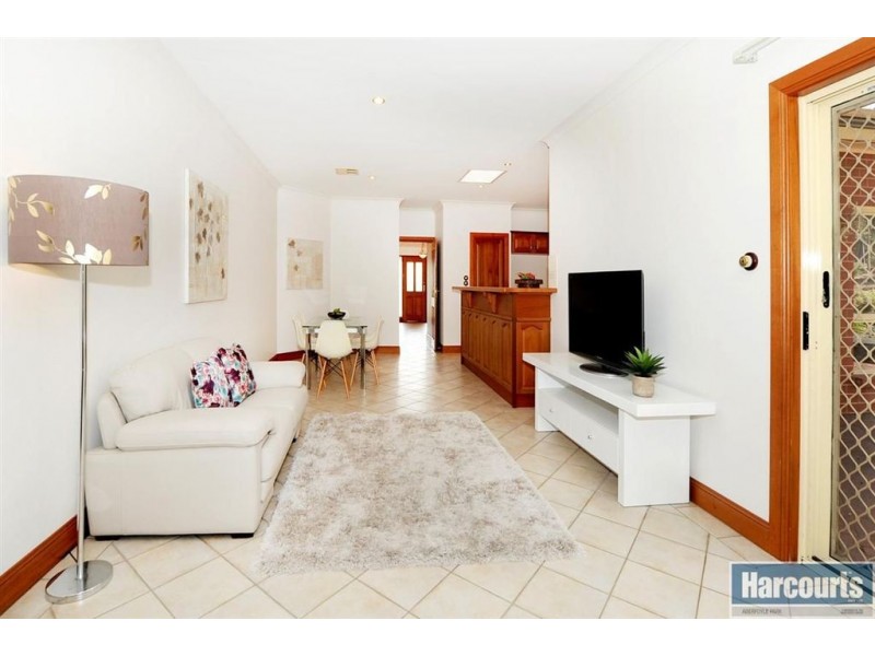 16 Rosella Close, Flagstaff Hill SA 5159