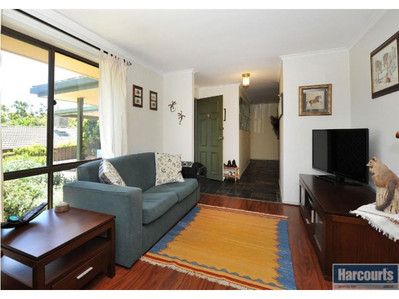 6 Brabham Grove, Aberfoyle Park SA 5159