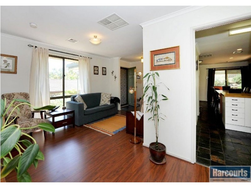 6 Brabham Grove, Aberfoyle Park SA 5159