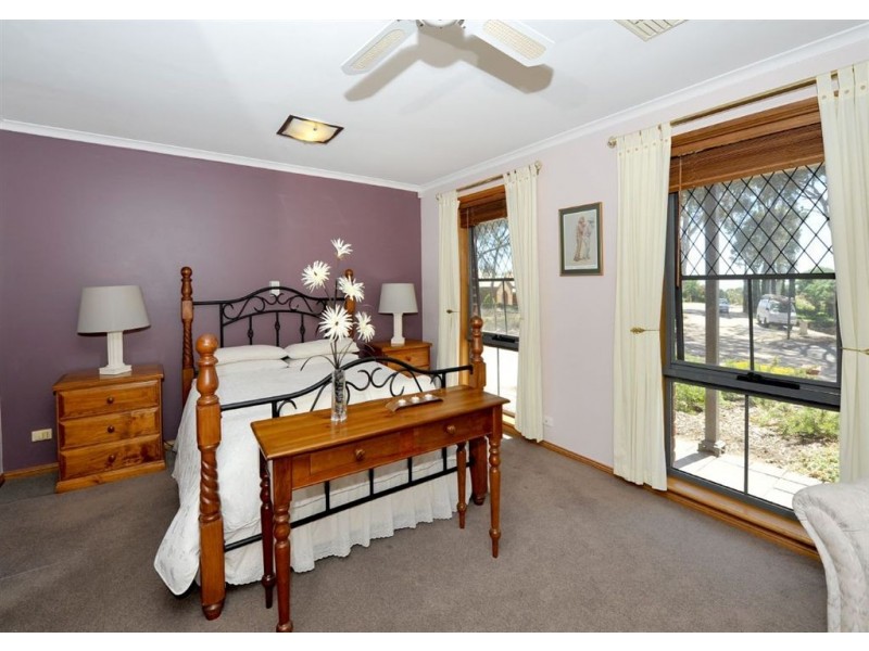 2 Charlson Rise, Happy Valley SA 5159