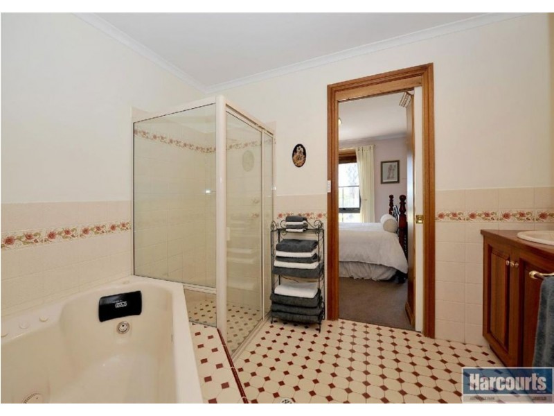 2 Charlson Rise, Happy Valley SA 5159