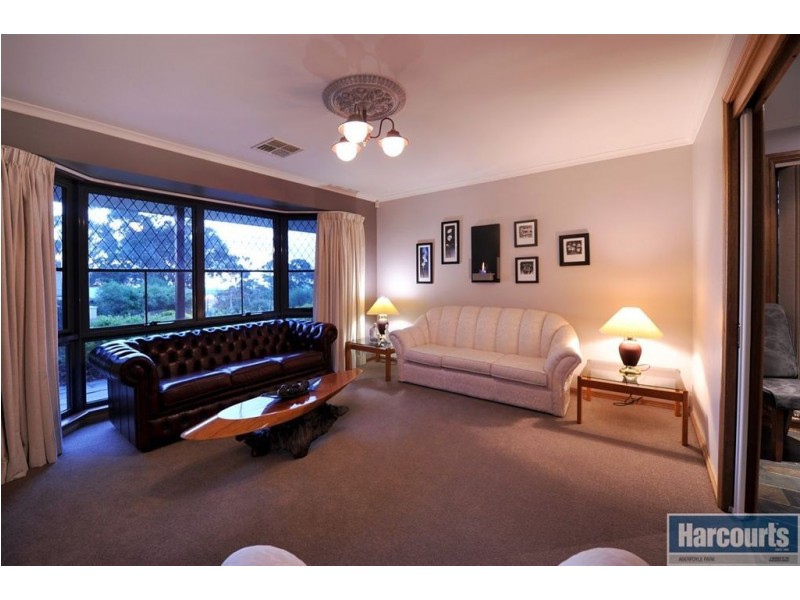 2 Charlson Rise (adj. Chandlers Hill), Happy Valley SA 5159