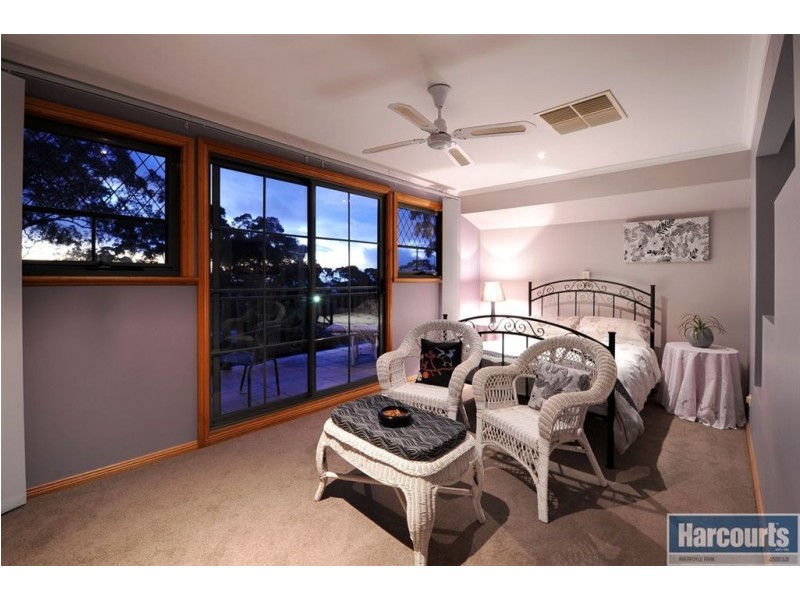 2 Charlson Rise (adj. Chandlers Hill), Happy Valley SA 5159