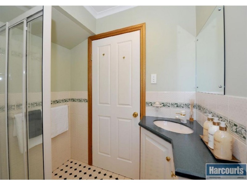 2 Charlson Rise (adj. Chandlers Hill), Happy Valley SA 5159