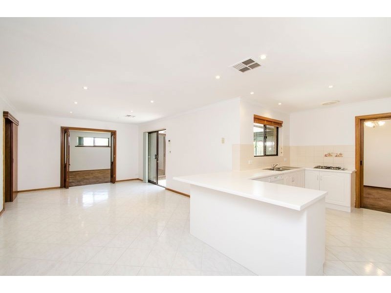 8 Roxy Court, Old Reynella SA 5161