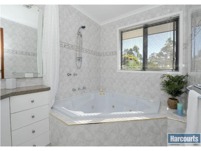 45 Glendale Avenue, Flagstaff Hill SA 5159